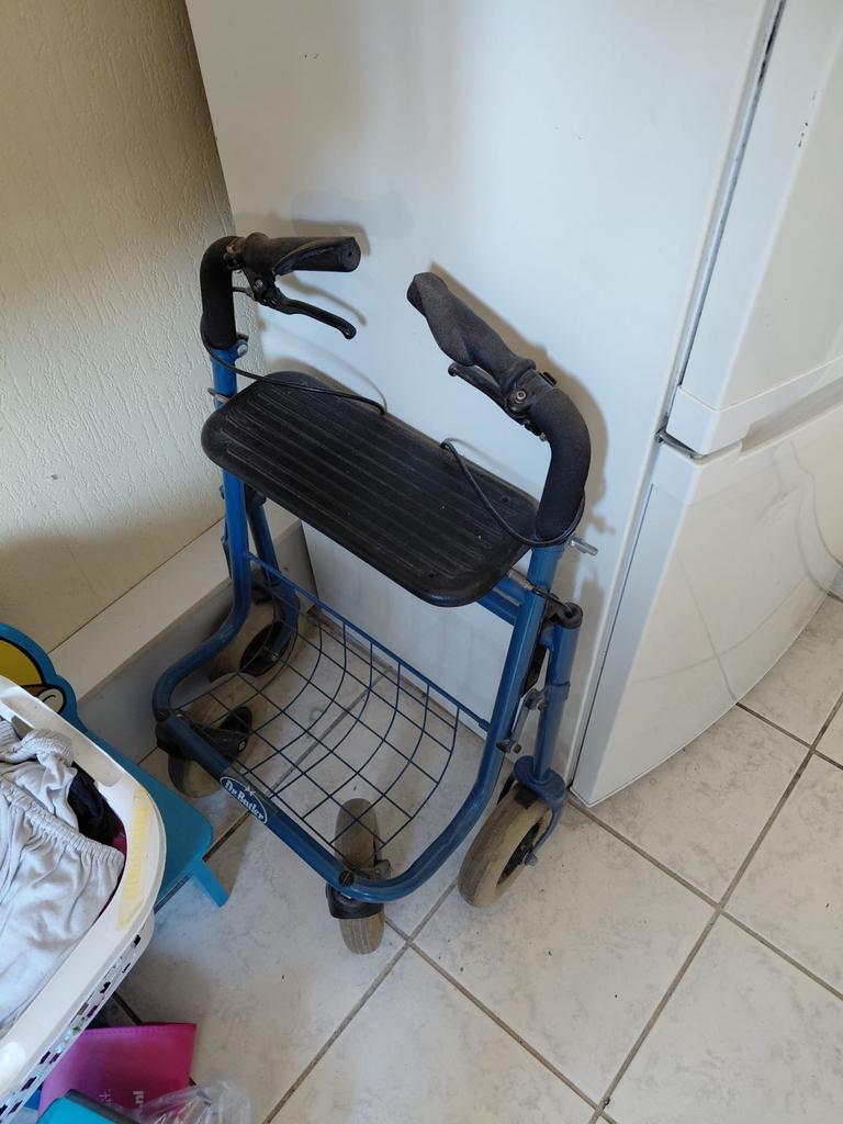 Rollator blauw, Ophalen of Verzenden, Gebruikt