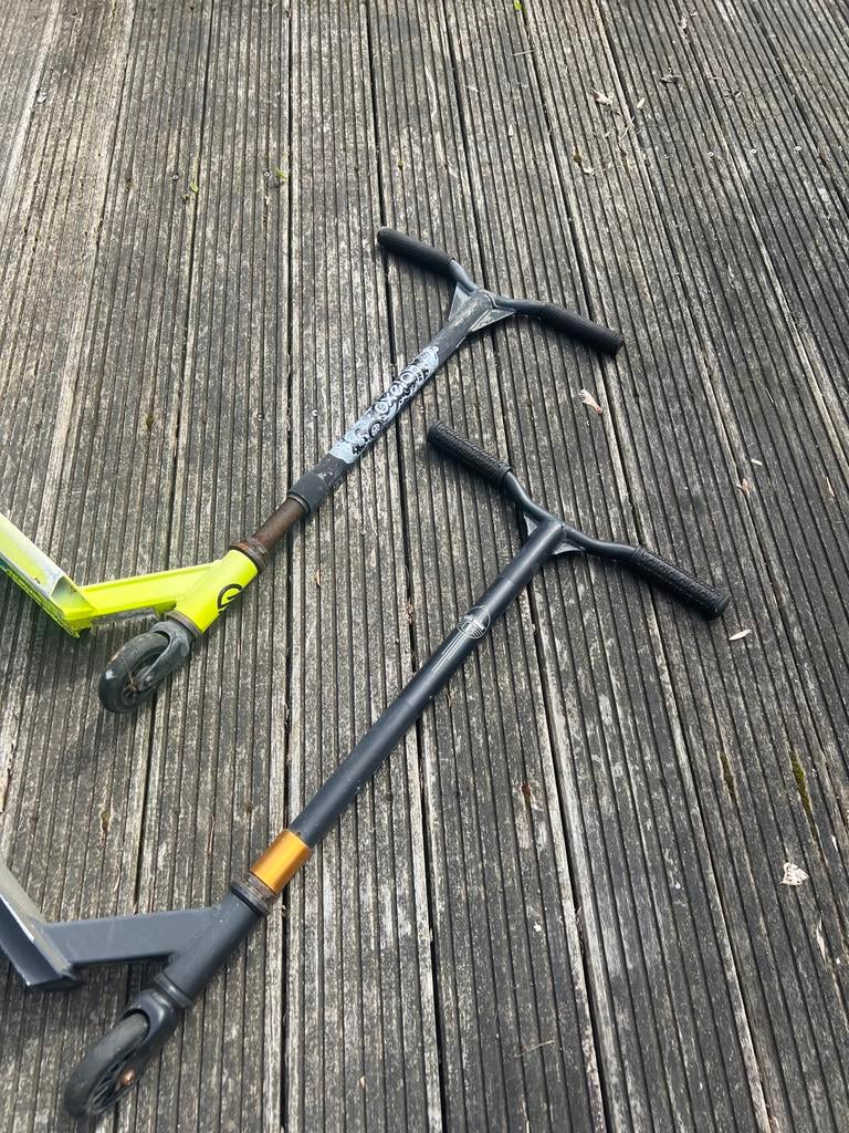 Twee stuntsteppen - Gebruikt maar in goede staat, Fietsen en Brommers, Steps, Gebruikt, Gewone step, Ophalen of Verzenden