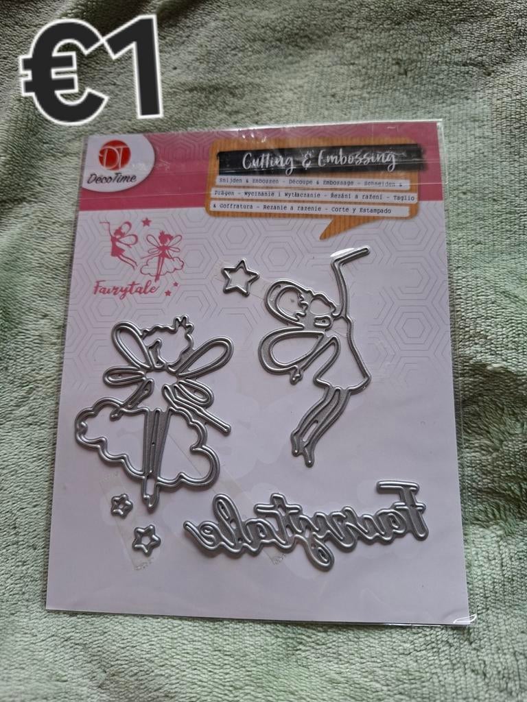 Diverse snijmallen voor kaarten en scrapbooking, Hobby en Vrije tijd, Scrapbooking, Ophalen of Verzenden