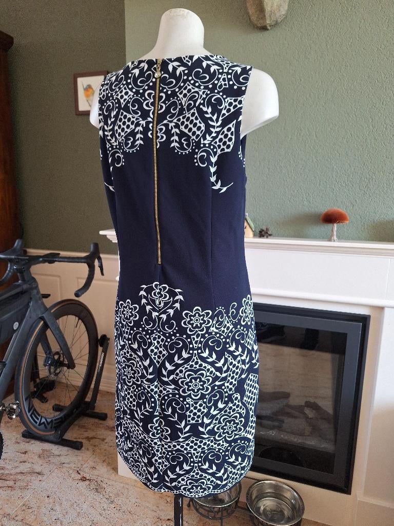 K-Design K Design blauw wit jurk mouwloos XL, K-design, Maat 42/44 (L), Zo goed als nieuw, Knielengte