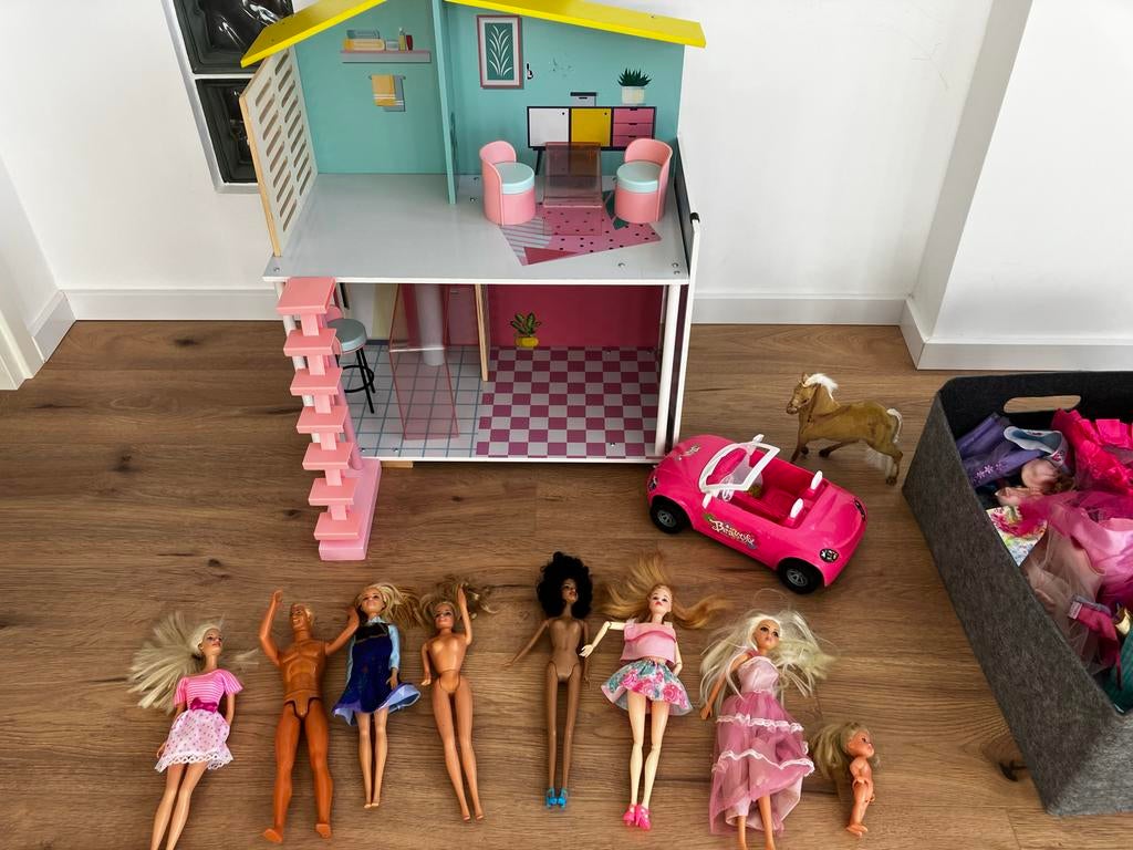 Barbie poppenhuis, auto en Barbie poppen, Ophalen of Verzenden, Gebruikt, Barbie