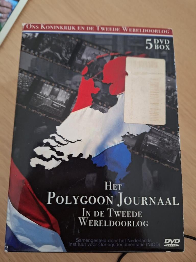 5 dvd box het polygoon journaal In de tweede wereldoorlog, Ophalen of Verzenden, Gebruikt, Oorlog of Misdaad, Boxset
