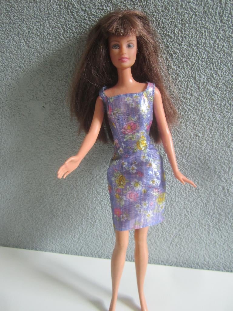 Vintage retro Barbie Mattel 1999 met bruin haar en ponnie, Verzamelen, Ophalen of Verzenden, Gebruikt, Pop
