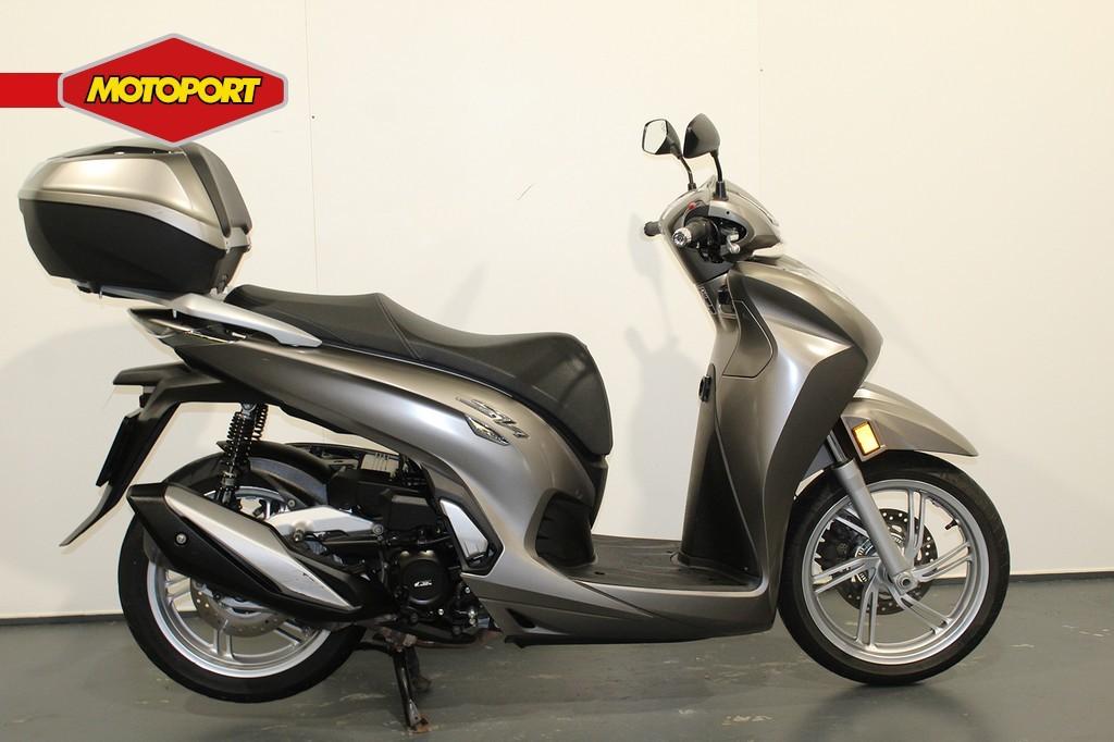 Honda SH 350 I (bj 2022), Motoren, Scooter, Bedrijf, Mc.benelux@honda-eu.com, Honda Motor Europe Ltd. Belgian Branch