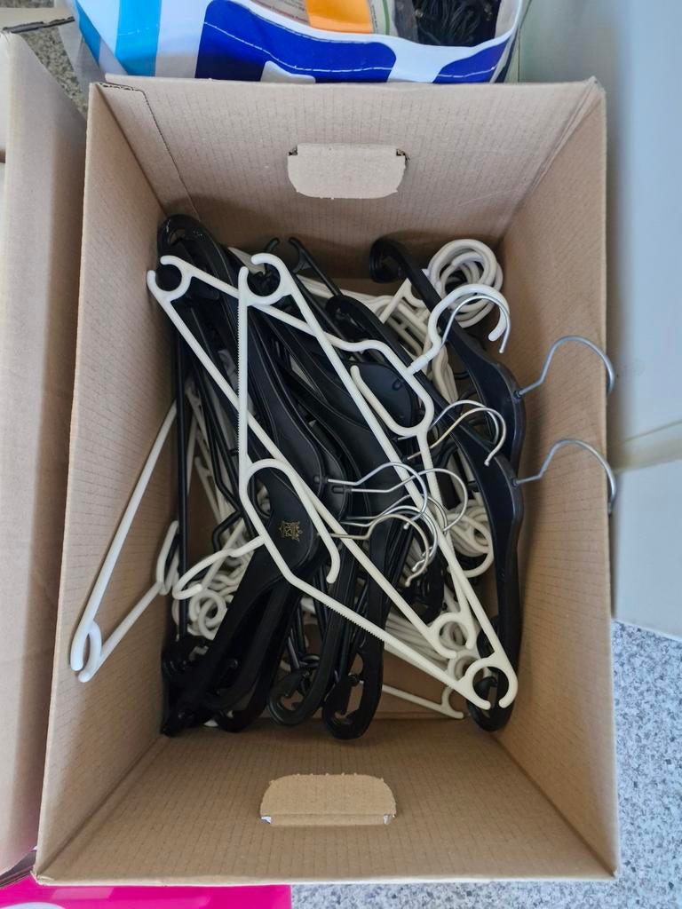 Kledinghangers, Kleding | Dames, Kledinghangers, Ophalen, Kunststof