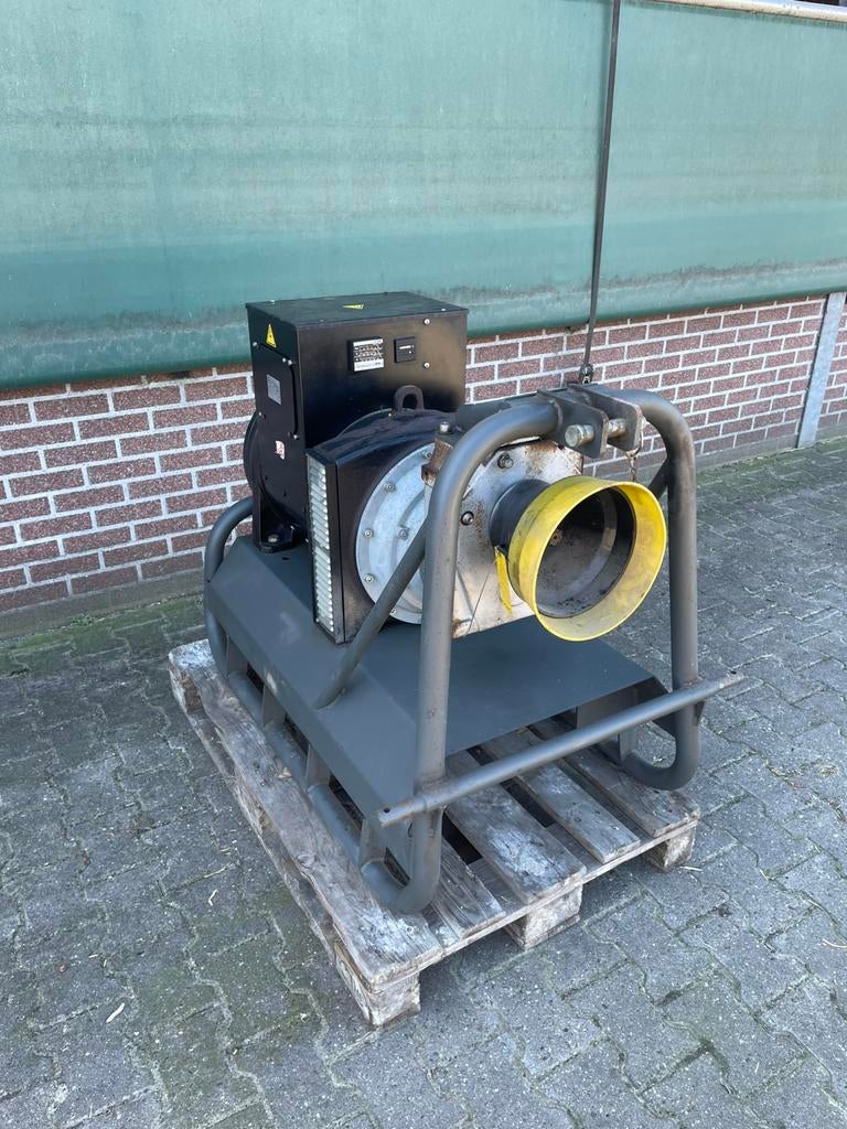 Agrowatt aftakas/trekker aggregaat 55 KVA, Doe-het-zelf en Verbouw, Aggregaten, Ophalen, Geluidgedempt, Overige typen, Zo goed als nieuw