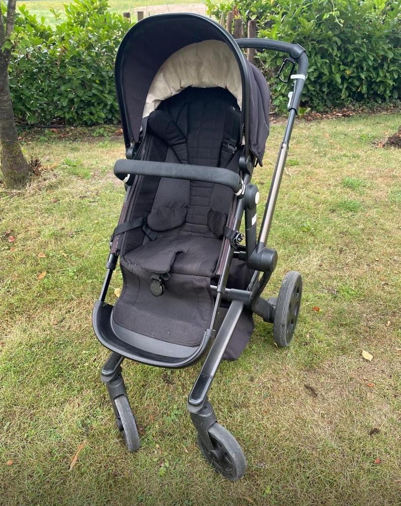 Nette briljant zwarte Joolz Day3, Kinderen en Baby's, Kinderwagens en Combinaties, Gebruikt, Verstelbare duwstang, Ophalen, Kinderwagen