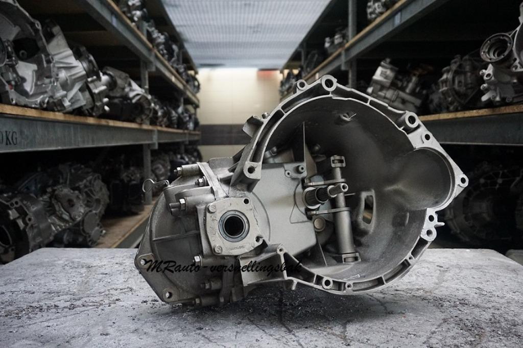 Versnellingsbak Peugeot J5 Citroen C25 1.9 - 2.5 D / TD 81.., Citroën, Ophalen of Verzenden, 5705CH, Gereviseerd