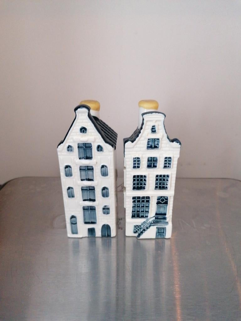 Twee KLM huisjes Bols, nr. 65 & 78, verzegeld, Antiek en Kunst, Antiek | Keramiek en Aardewerk, Ophalen of Verzenden