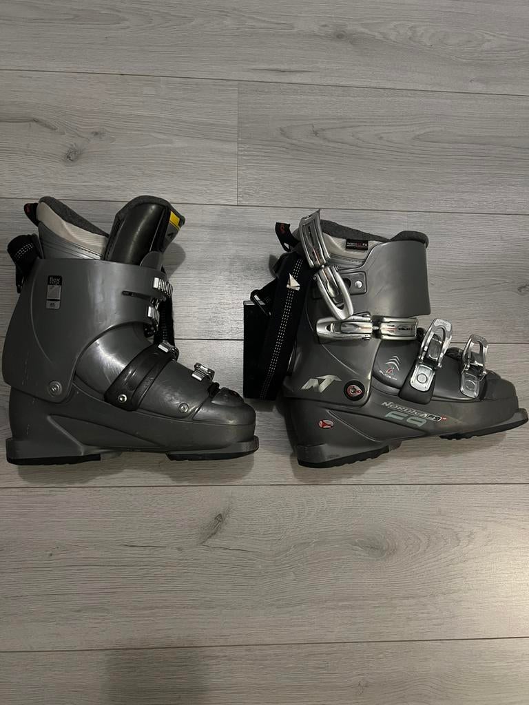 Skischoenen maat 25-25,5, Sport en Fitness, Skiën en Langlaufen, Ophalen of Verzenden, Gebruikt, Schoenen, Overige merken