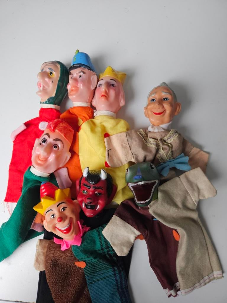 Kleine  poppenkast poppen, Ophalen of Verzenden, Gebruikt, Overige typen