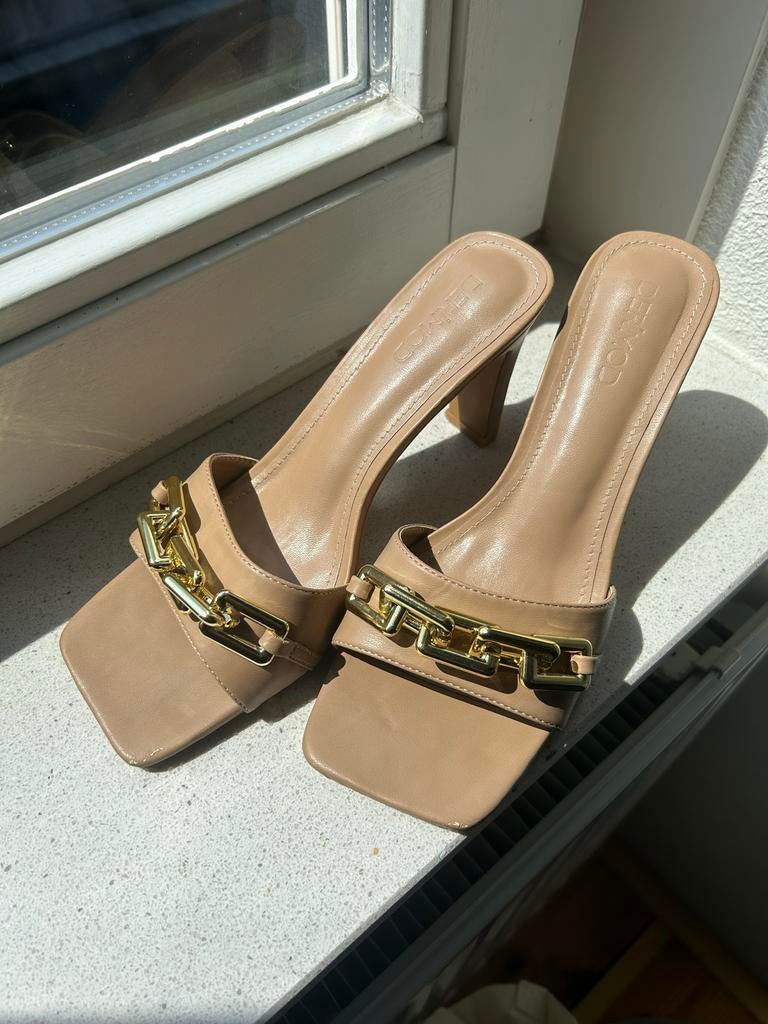 Derimod leren hakken maat 40, Ophalen of Verzenden, Gedragen, Beige, Pumps