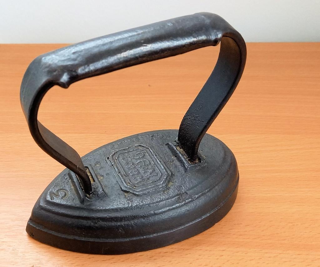 Antieke Strijkbout WB & C0. No. 96 - Strijkijzer MH271, Ophalen of Verzenden