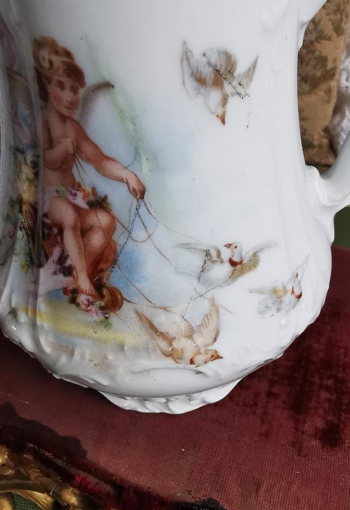 Oud melkkannetje met engel en duiven 14hoog ongemerkt Miekje, Antiek en Kunst, Antiek | Porselein, Ophalen of Verzenden