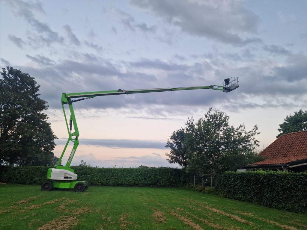 Te huur: Niftylift Knikarmhoogwerker 28m hoogwerker huren, Ophalen of Verzenden