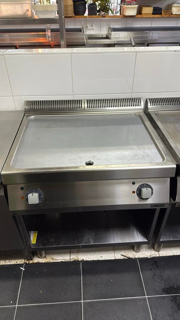 Zannussi elektrische bakplaat (niet gebruikt), Zakelijke goederen, Horeca | Keukenapparatuur, Ophalen, Fornuis, Frituur en Grillen