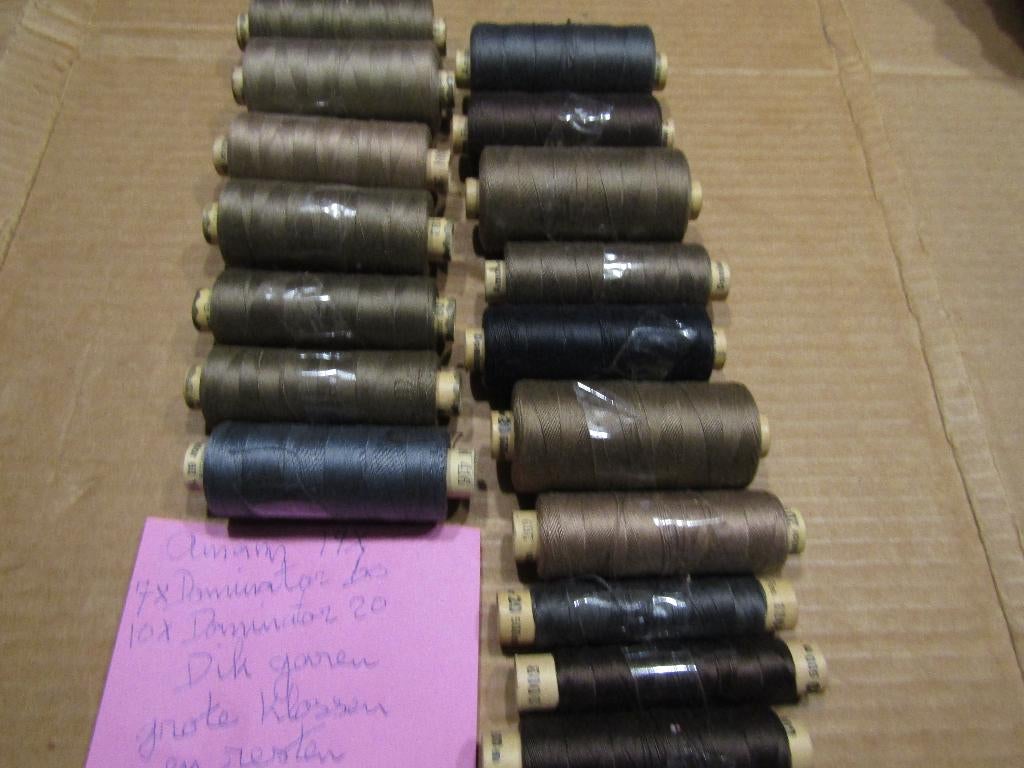 Party Amann Dominator 17 x Grote klossen zie beschr., Ophalen, Nieuw, Garen of Naald(en)