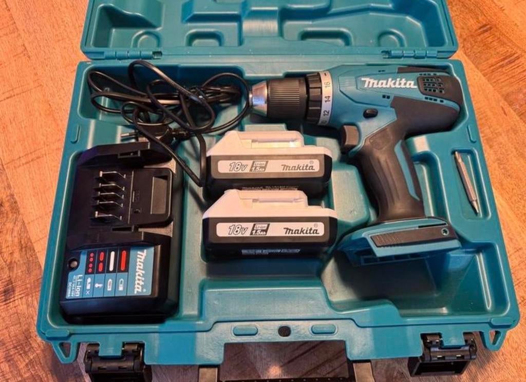 Makita DF457D Accu Boormachine - Compleet met 2 Accu's!, Gebruikt, Variabele snelheid, Ophalen of Verzenden, Boor- en Schroefmachine