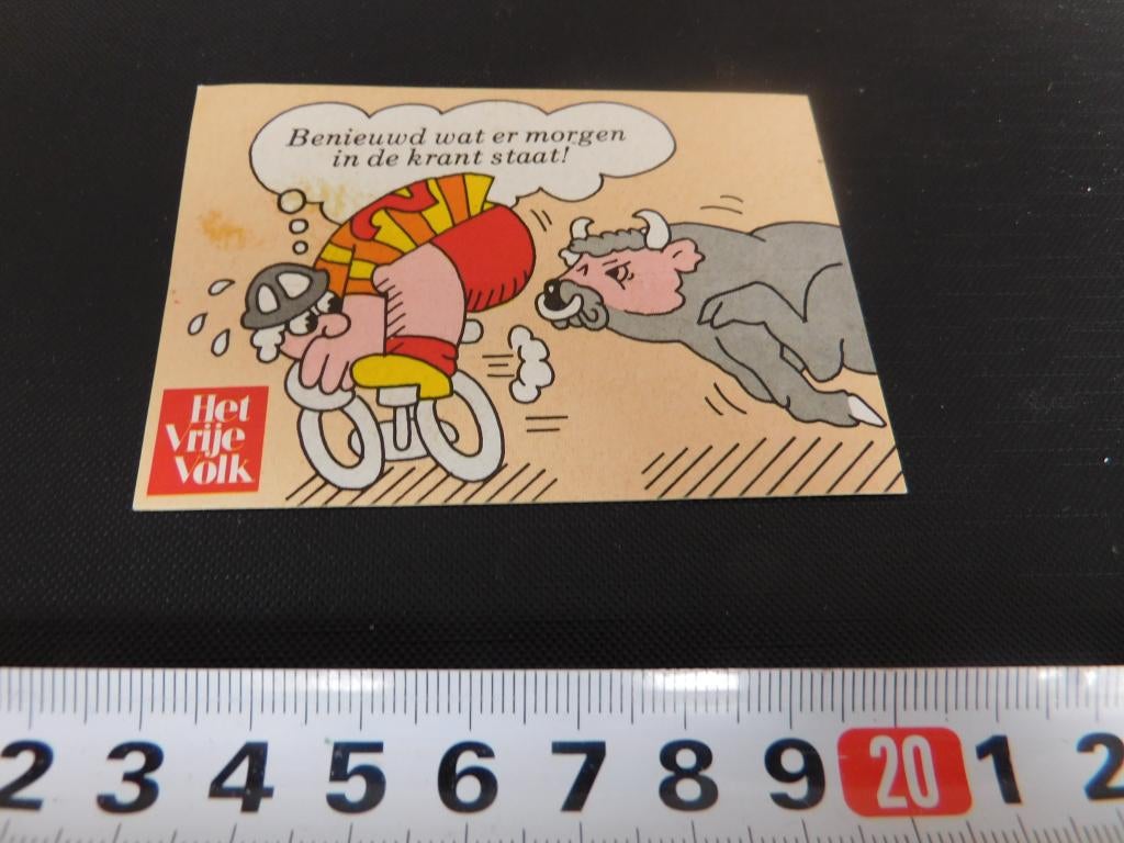 sticker krant het vrije volk fiets wielrenner stier, Ophalen, Zo goed als nieuw