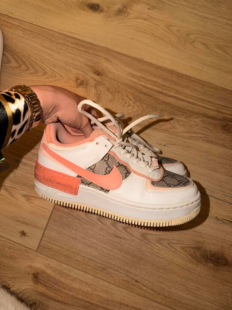 Nike Air Force 1 - Custom Gucci Sneakers, Ophalen of Verzenden, Zo goed als nieuw, Wit, Sneakers of Gympen