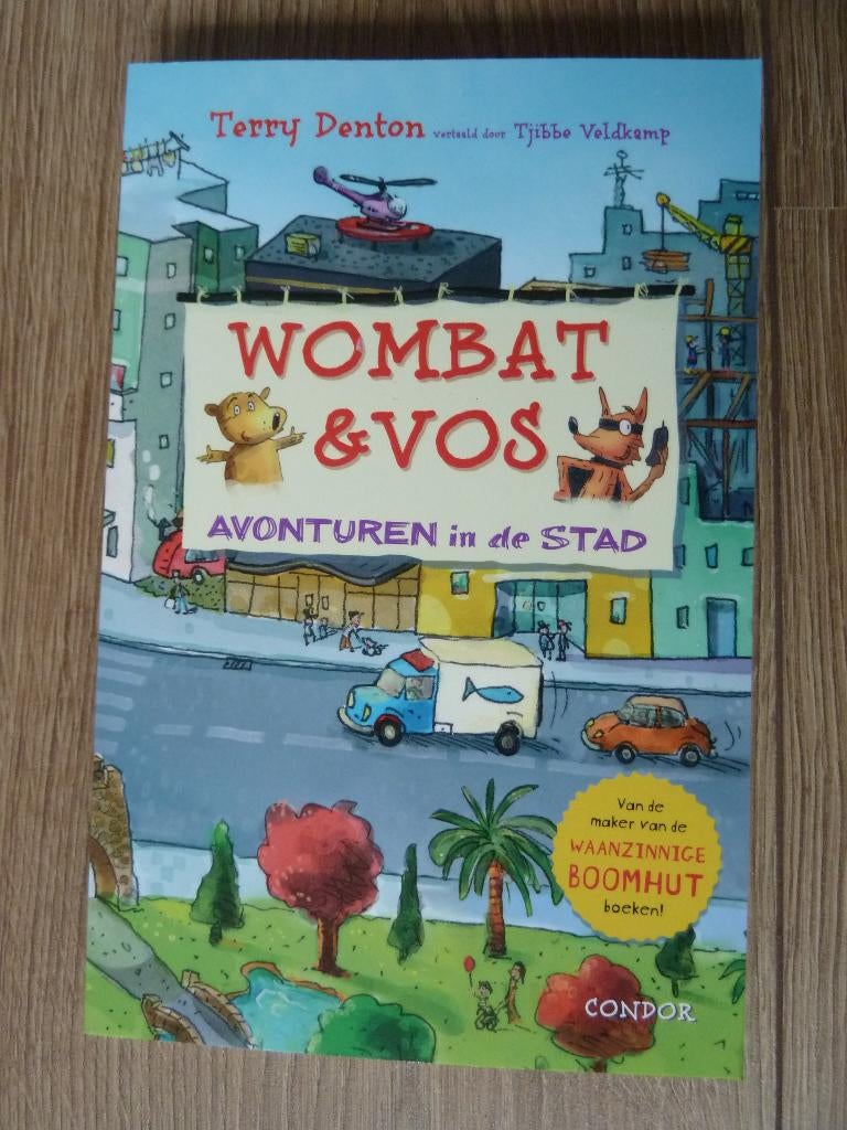 boek - WOMBAT en VOS avonturen in de stad, Ophalen, Gelezen