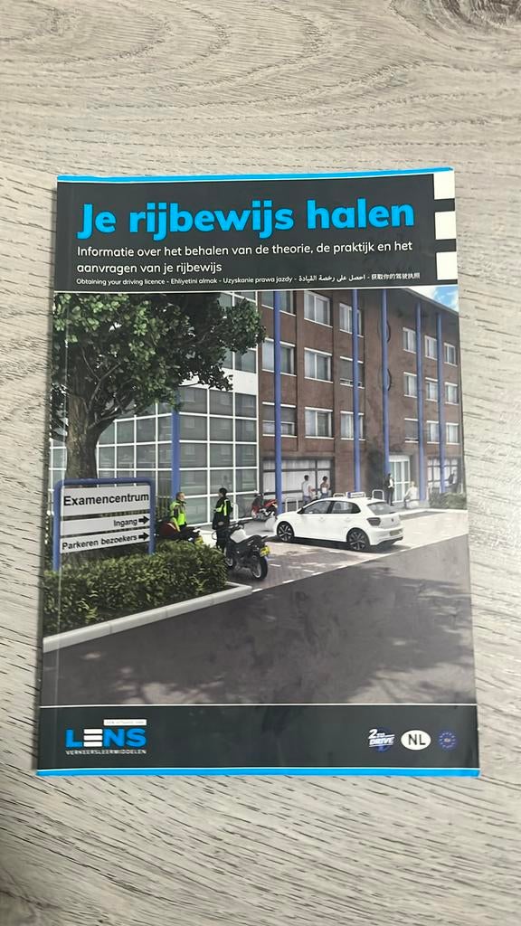 Theorieboeken Rijbewijs - LENS, Boeken, Ophalen, Zo goed als nieuw, Overige onderwerpen