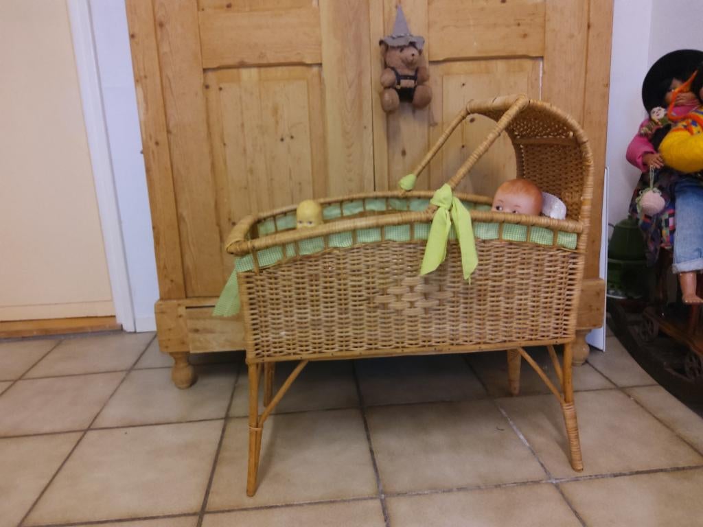 Poppenwiegje, Kinderen en Baby's, Speelgoed | Poppen, Ophalen, Gebruikt, Overige typen