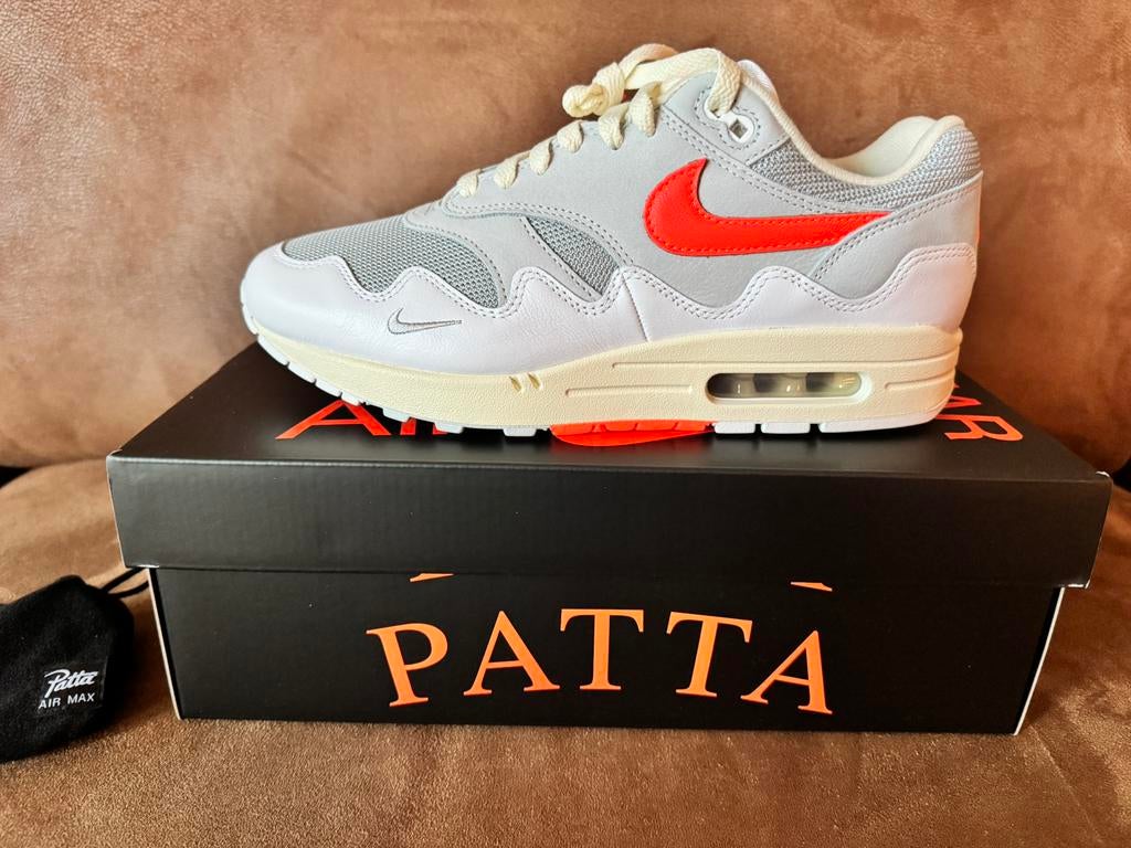 Nike Air Max 1 x Patta Crimson White 42,5, Wit, Nieuw, Ophalen of Verzenden, Sneakers of Gympen