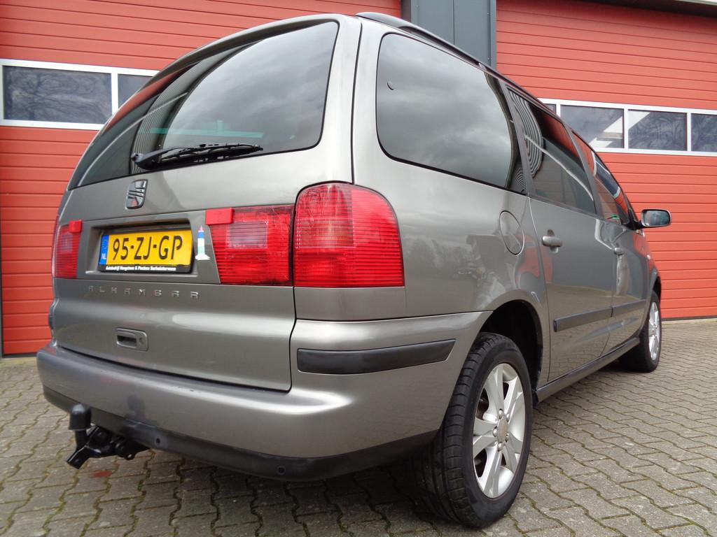 SEAT Alhambra 2.0 Urbanstyle,Clima,Cruise,Trekhaak,2e eigena, Voorwielaandrijving, 4 cilinders, 1553 kg, 116 pk
