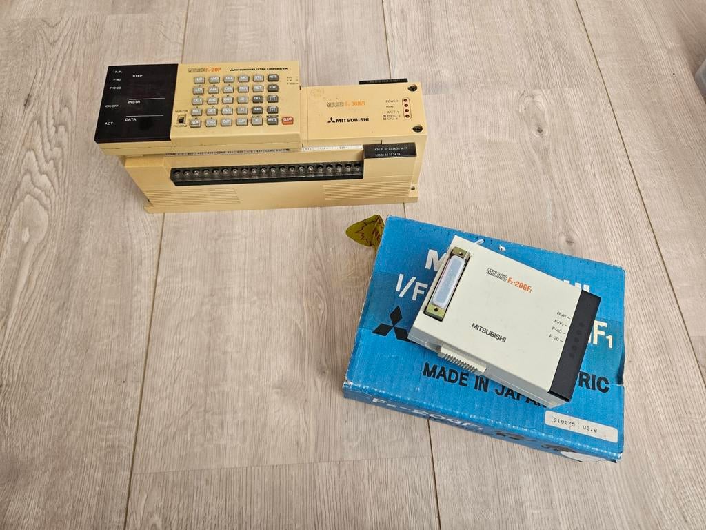 Melsec Mitsubishi F2-20GF1 + plc F1-30MR, Ophalen of Verzenden, Gebruikt