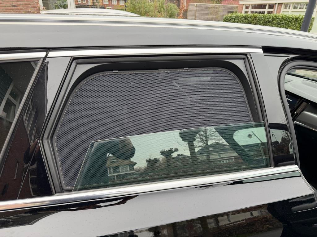 Zonwering achterportieren Volvo V90, Auto diversen, Ophalen of Verzenden, Zo goed als nieuw