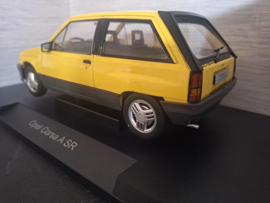 Opel Corsa A SR 1983 Schaal 1:18, Overige merken, MCG, Nieuw, Ophalen of Verzenden