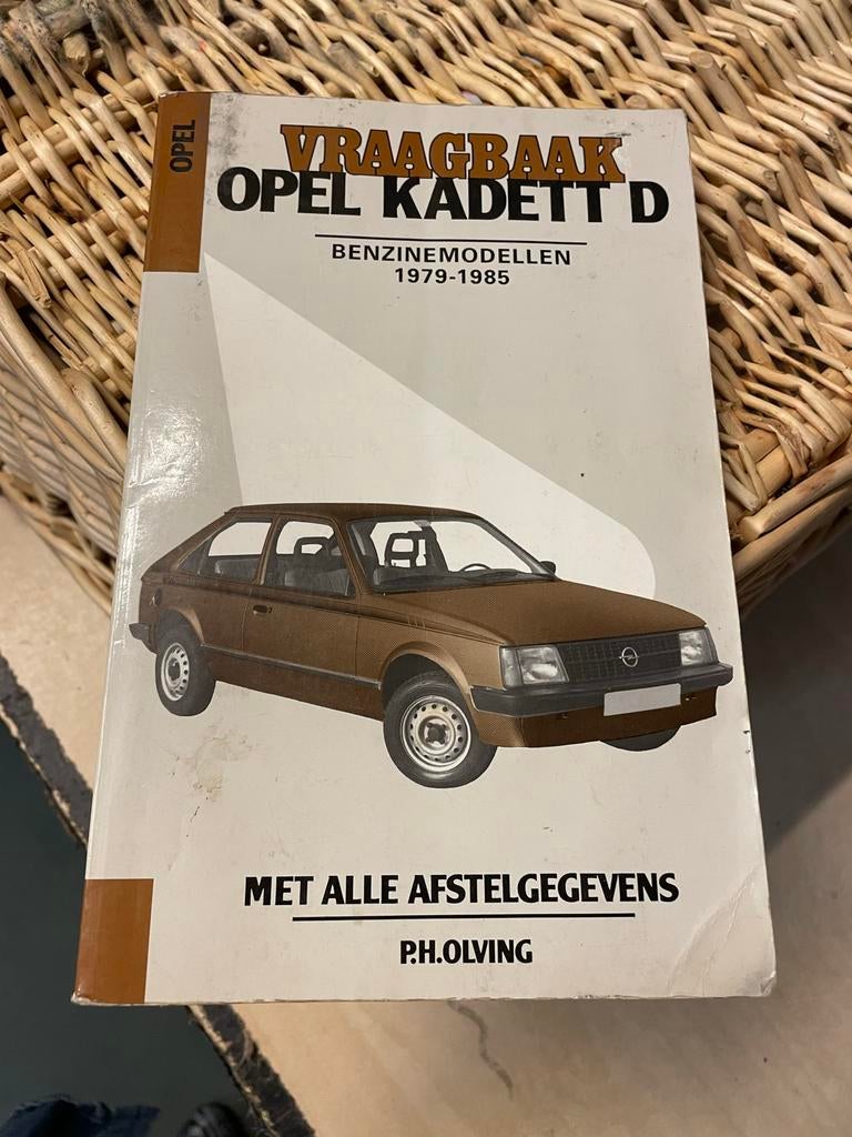 Vraagbaak Opel Kadett D Benzine Modellen 1979-1985, Boeken, Auto's | Boeken, Gelezen, Opel, Ophalen of Verzenden