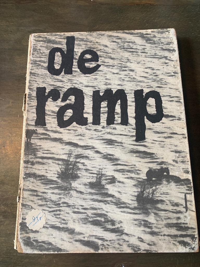 De ramp, Ophalen of Verzenden, 20e eeuw of later, Gelezen
