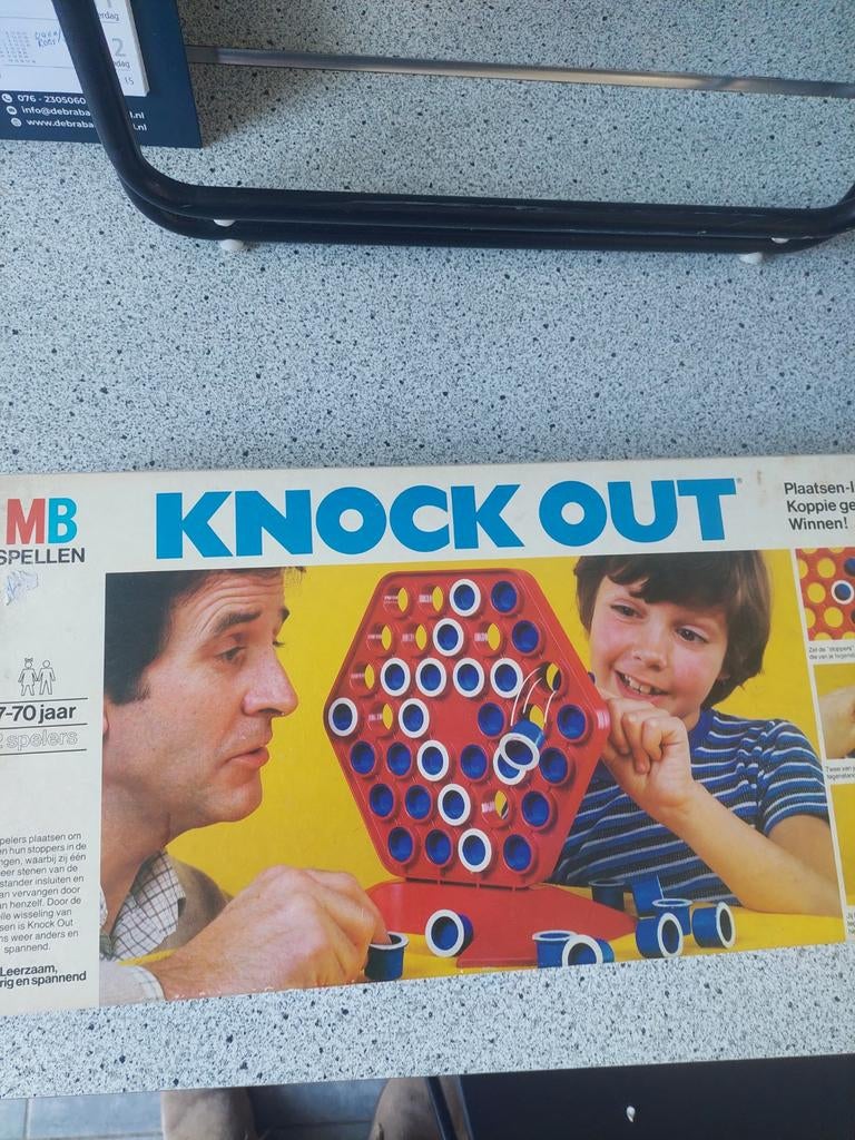 Knock Out   compleet bieden, Ophalen of Verzenden, Zo goed als nieuw