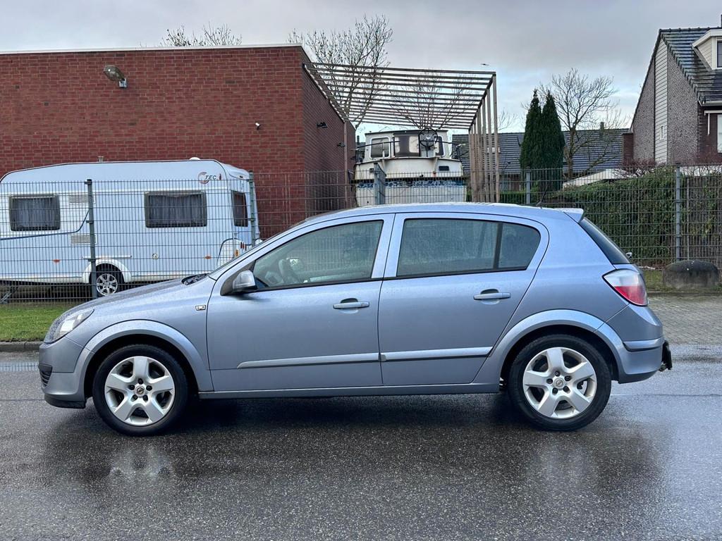 Opel Astra 1.4 Edition Cruise*Airco*NAP*Trekhaak*LM velgen*D, Voorwielaandrijving, Gebruikt, 4 cilinders, Bedrijf