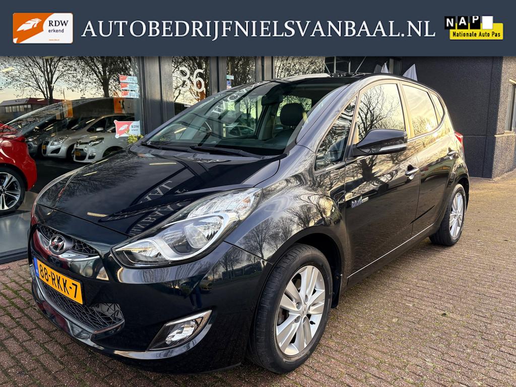 Hyundai Ix20 1.4i i-Catcher 92Dkm NAP/1 Eigenaar/Pano/Navi/C, Voorwielaandrijving, Euro 5, Gebruikt, Zwart