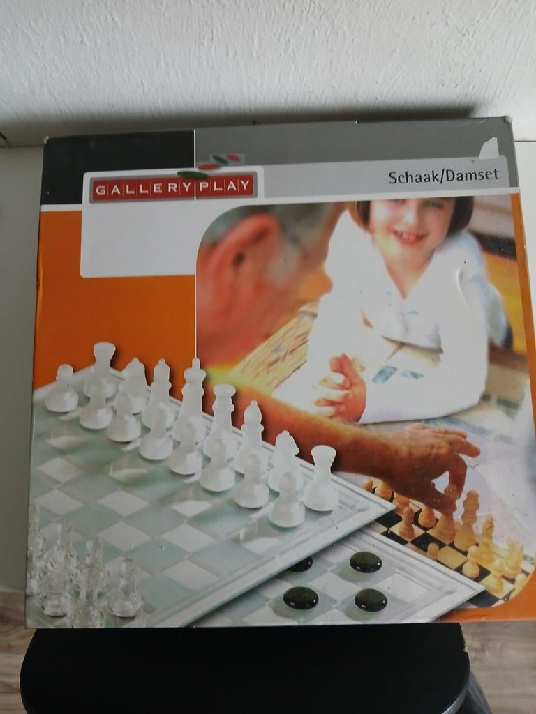 Schaak/Damset Glas - Gallery Play, Een of twee spelers, Ophalen of Verzenden, Zo goed als nieuw, Gallery Play