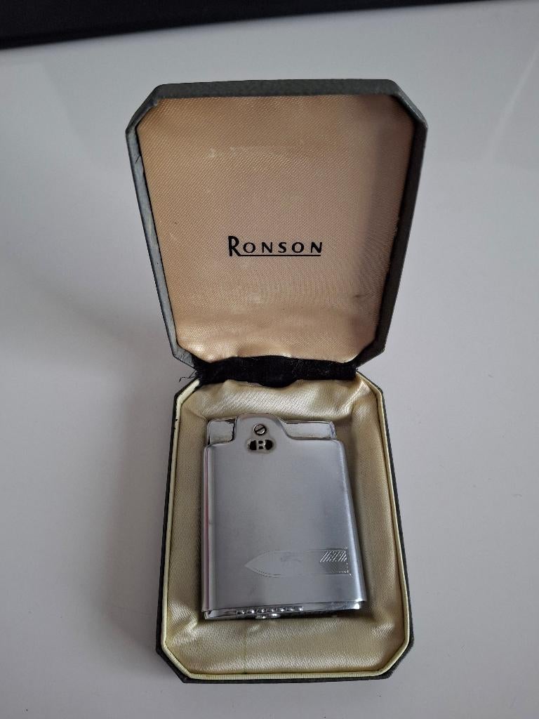 Vintage Ronson aansteker/lighter inclusief doosje, Verzamelen, Ophalen of Verzenden, Gebruikt, Aansteker