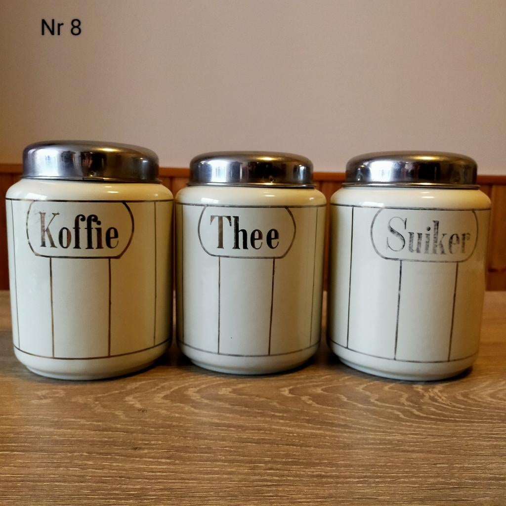 EMAILLE BEIGE BUSSENSET MET STREPEN MOTIEF., Antiek en Kunst, Antiek | Emaille, Ophalen of Verzenden