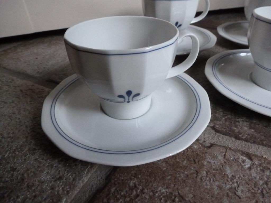 Kop en schotels uit serie Amsterdam, Gebruikt, Ophalen of Verzenden, Overige stijlen, Kop(pen) en/of Schotel(s)