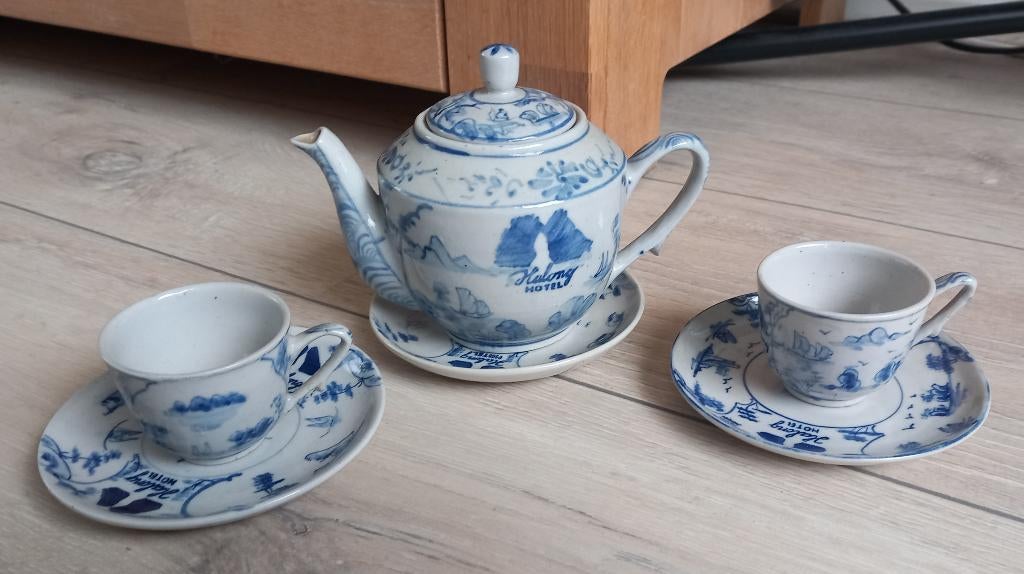 Klein oosters serviesje van porselein, Ophalen of Verzenden