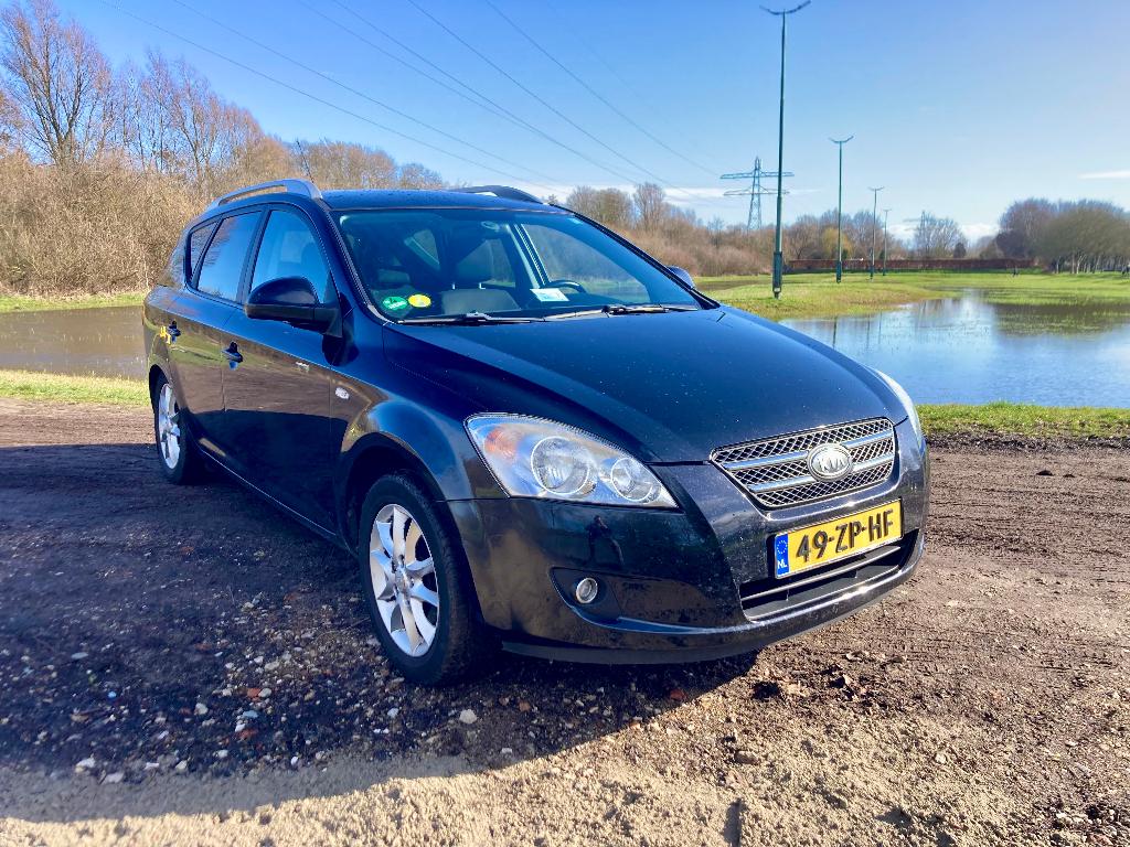 Kia Cee'd Sportswagon 1.6 2008 Zwart, 4 cilinders, Zwart, Handgeschakeld, Particulier