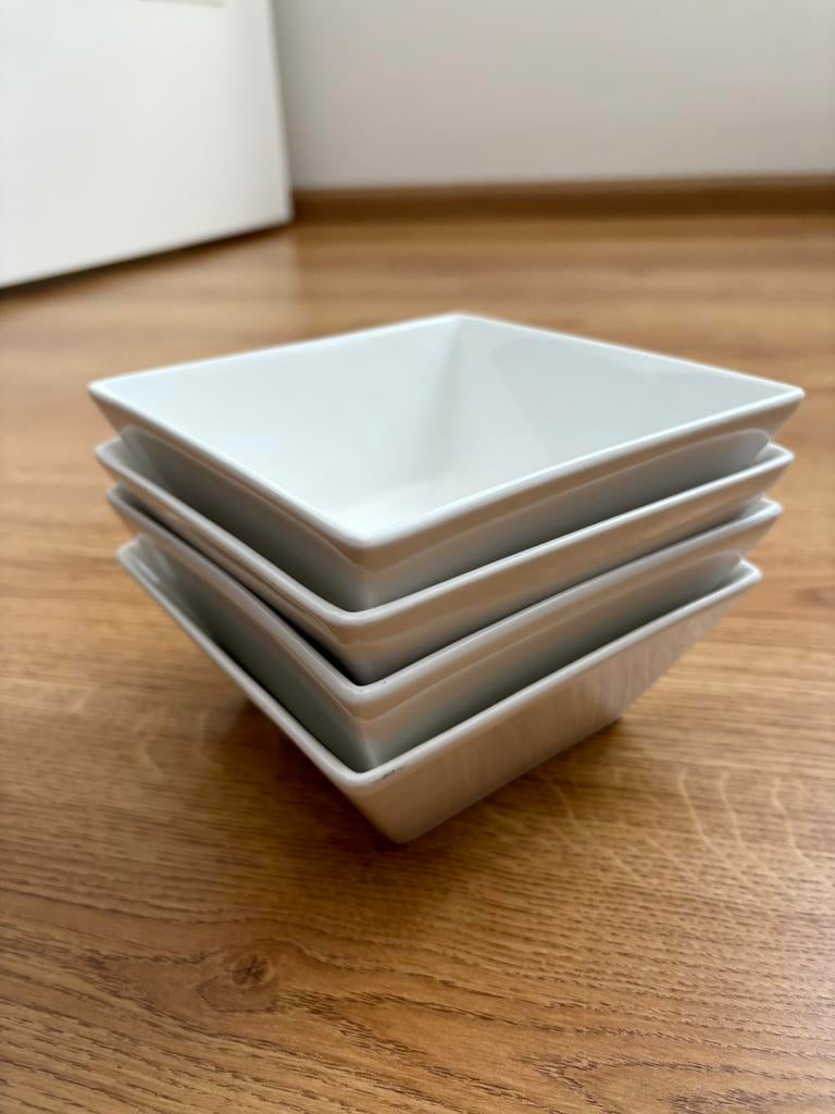 4 vierkante schaaltjes xenos, Ophalen of Verzenden, Zo goed als nieuw, Kom(men), Effen