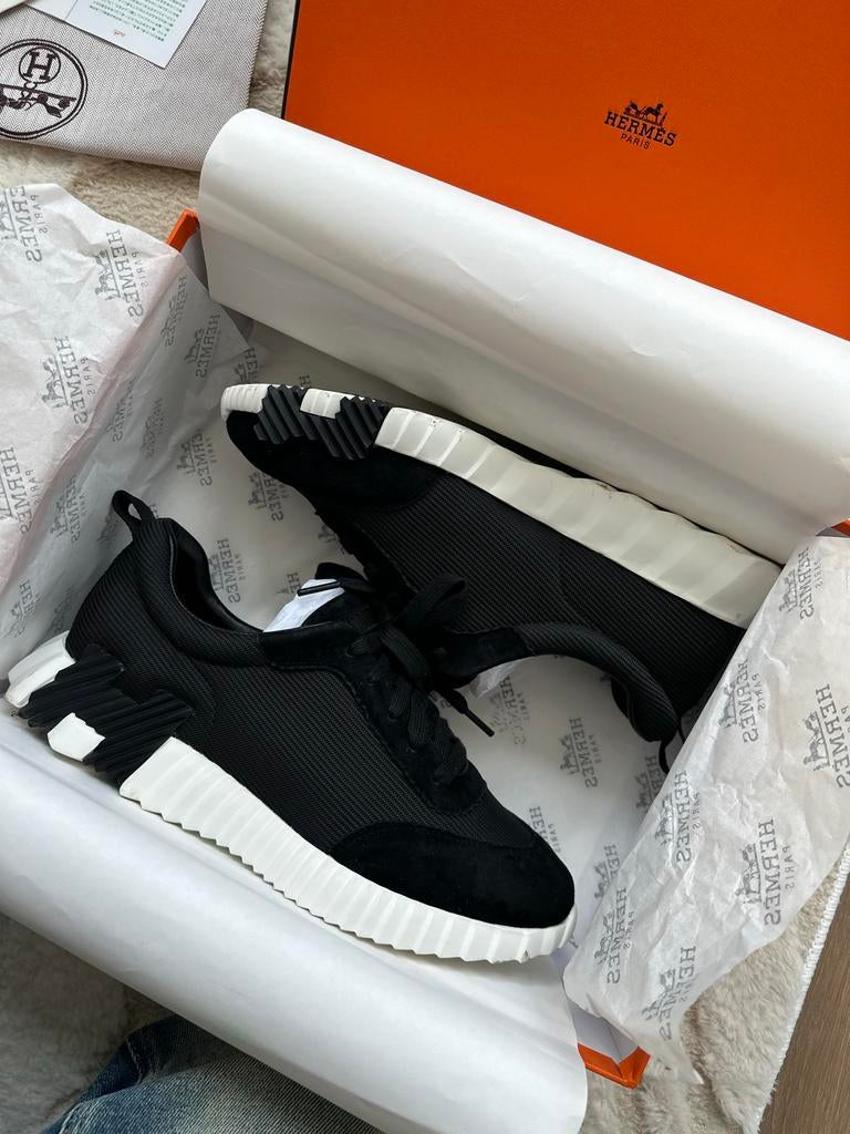 Hermès Sneakers - Zwart en Wit, Kleding | Dames, Schoenen, Zwart, Nieuw, Ophalen of Verzenden, Sneakers of Gympen