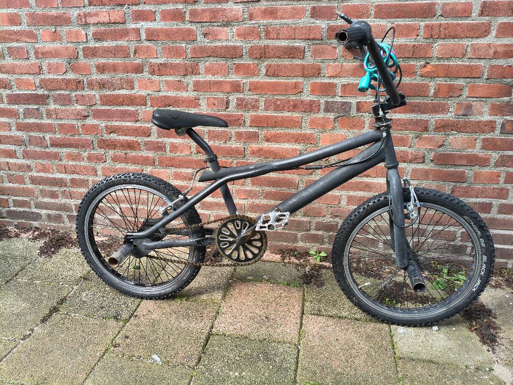 Stuntfiets, Ophalen, Gebruikt, Staal, 20 tot 24 inch