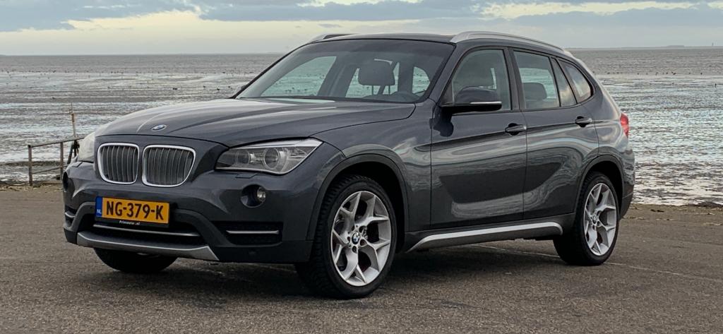 BMW X1 2.0 D Xdrive 20D AUT 2013 Grijs Apple carplay, Auto's, BMW, Euro 5, Achterwielaandrijving, 1995 cc, 4 cilinders