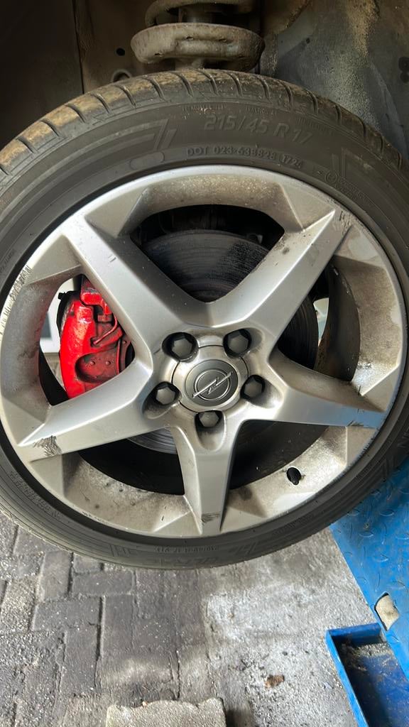 Corsa d gsi schijfremmen achter, Ophalen, Zo goed als nieuw