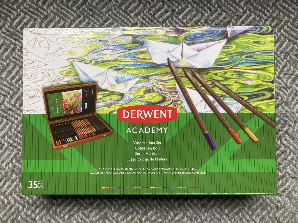 Derwent Academy wooden box potlodenset (nieuw in doos), Ophalen of Verzenden, Nieuw, Potlood of Stift