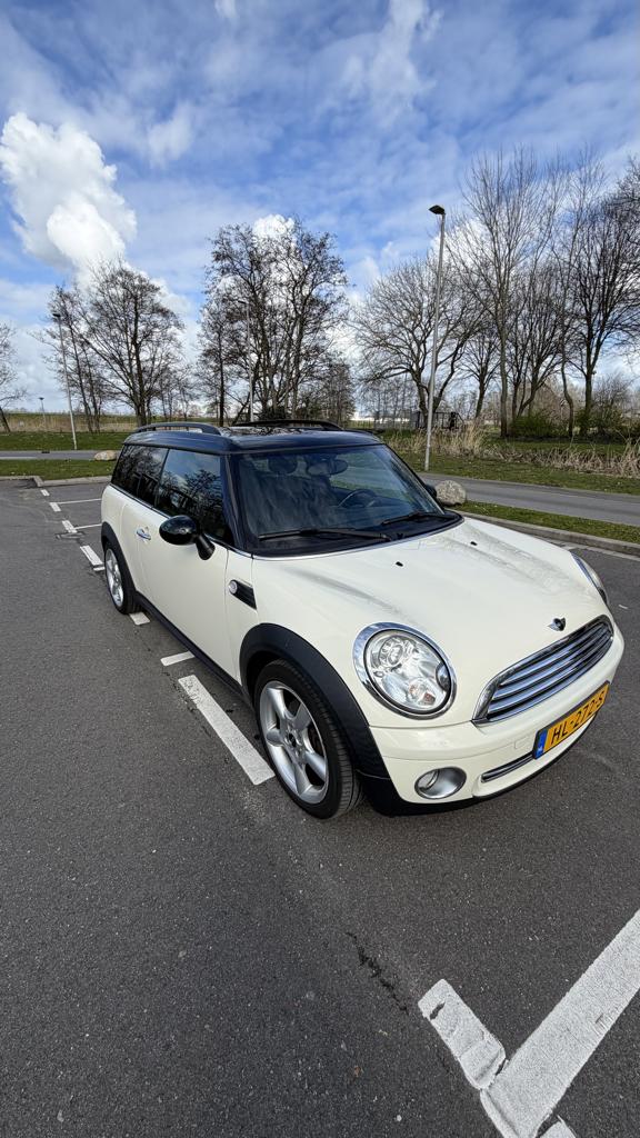 Mini Clubman 1.6 16V Cooper 2010 Wit, Auto's, Zwart, Leder en Stof, Wit, Handgeschakeld